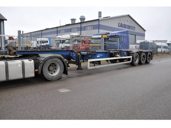 Container transporter/ Swap body semi-trailer SCHWERINER Containertrailer CS 40 G