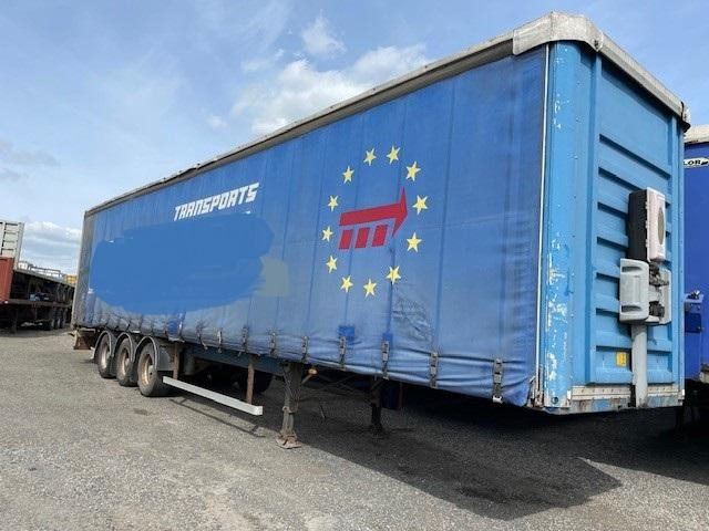 Curtainsider semi-trailer Fruehauf