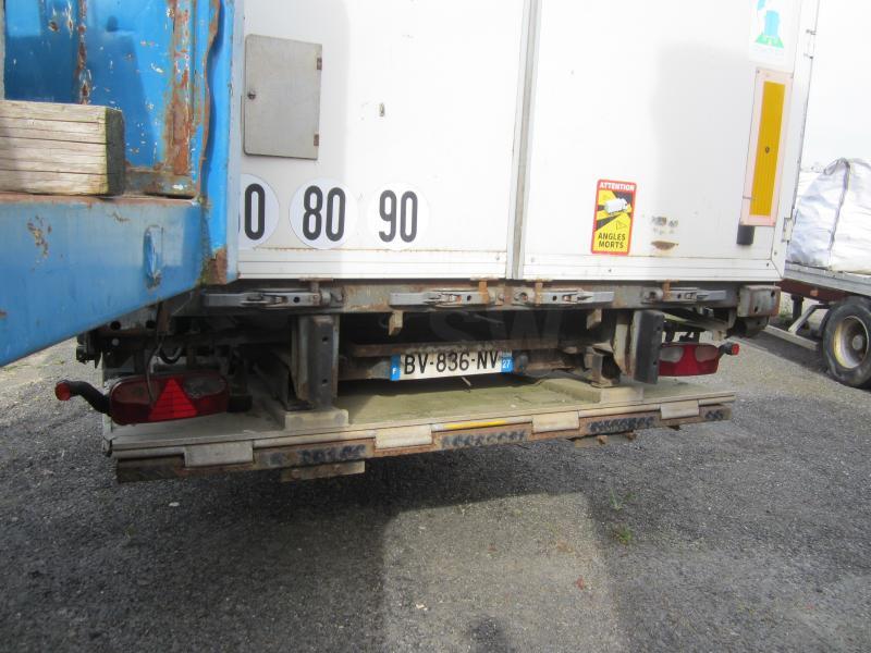 Curtainsider semi-trailer Fruehauf