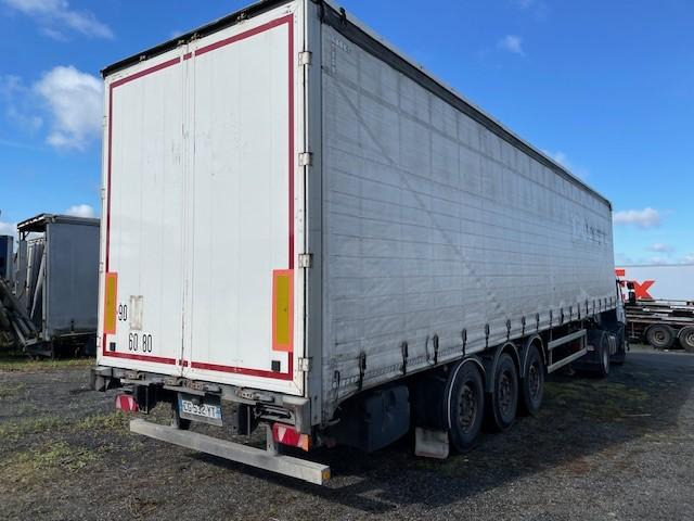 Curtainsider semi-trailer Fruehauf
