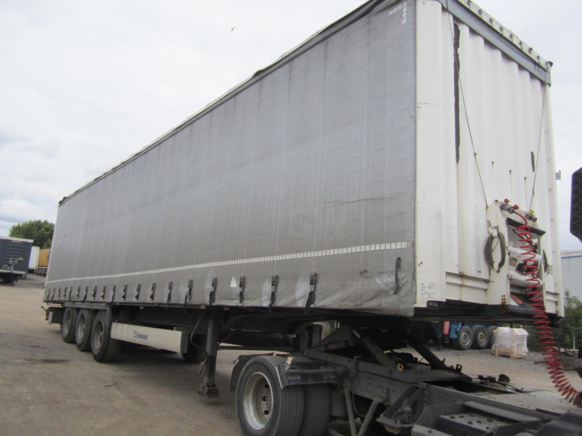 Curtainsider semi-trailer Krone