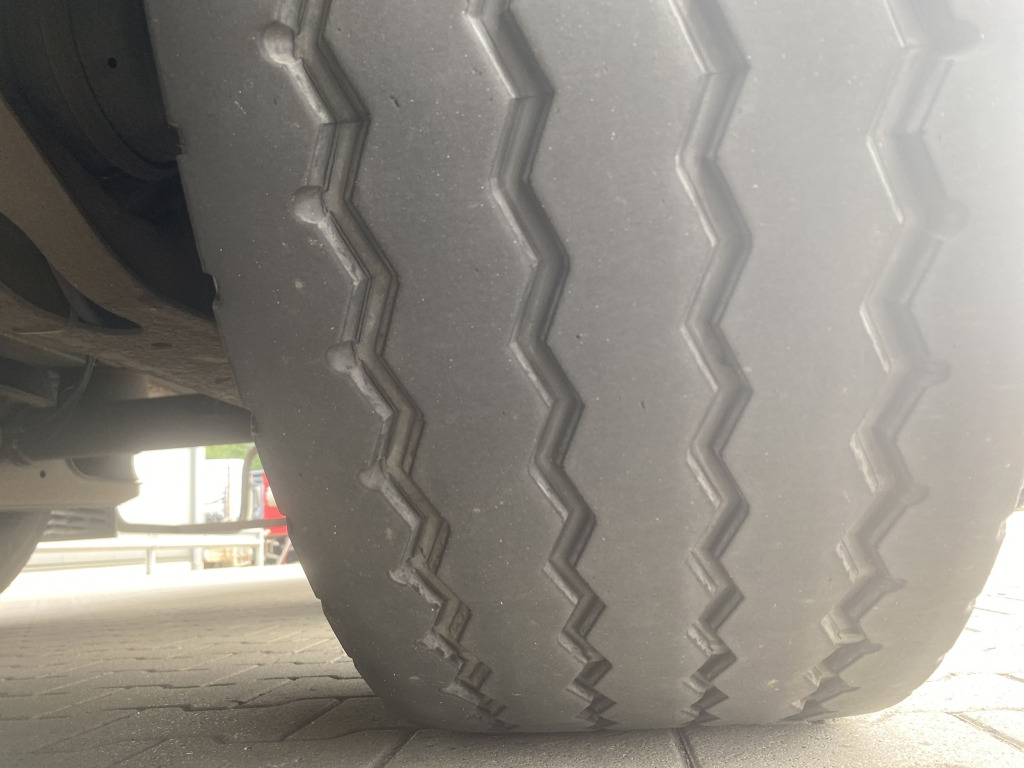 Curtainsider semi-trailer Krone SD