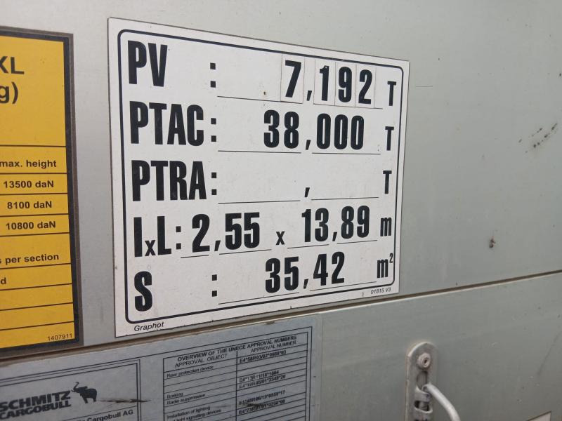 Curtainsider semi-trailer Schmitz Cargobull