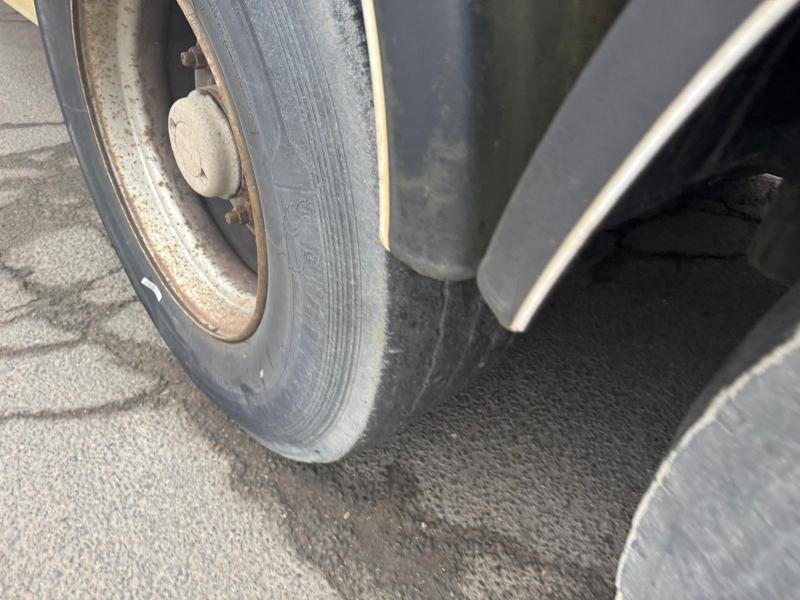 Dropside/ Flatbed semi-trailer Fruehauf