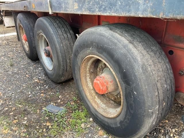 Dropside/ Flatbed semi-trailer Fruehauf