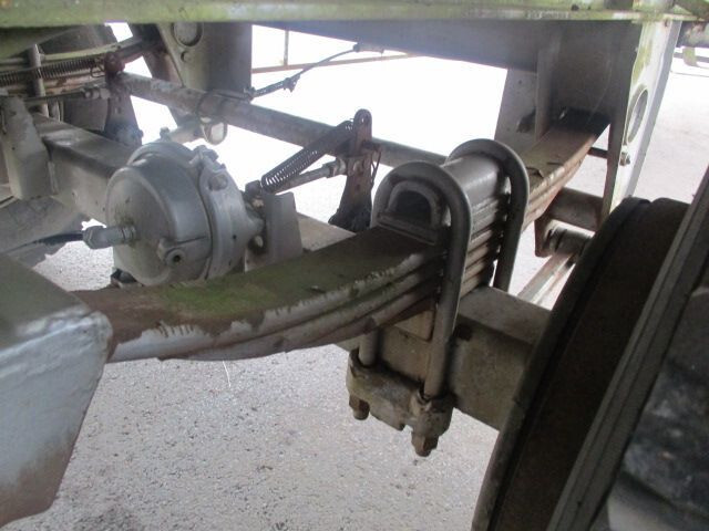 Dropside/ Flatbed semi-trailer Fruehauf platform - drum brakes/freins tambour