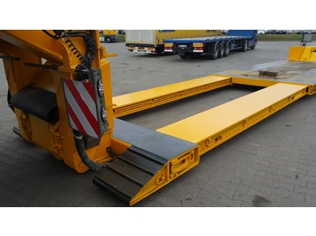 Low loader semi-trailer for transportation of heavy machinery FAYMONVILLE STBZ-4VA: picture 1
