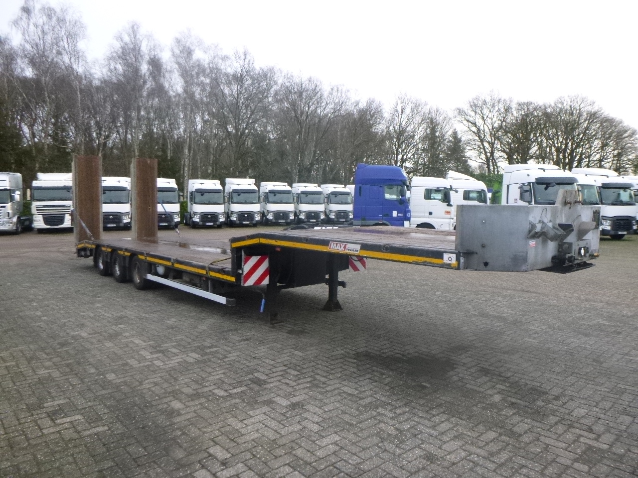 Low loader semi-trailer Faymonville 3-axle semi-lowbed trailer 50t + ramps: picture 2