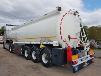 Tank semi-trailer for transportation of fuel KASSBOHRER: picture 1