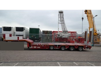 Low loader semi-trailer KOMODO NEW Komodo 62 Ton Quad/A Expandable Steerable Lowboy: picture 1