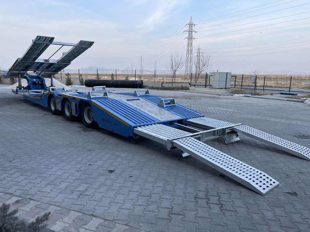 New Autotransporter semi-trailer for transportation of heavy machinery LIDER 2024 NEW UNUSED READY IN FACTORY STOCK: picture 13