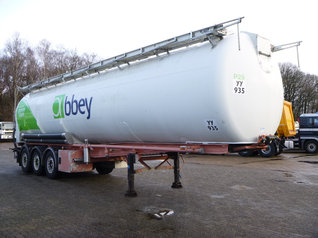 Tank semi-trailer for transportation of flour L.A.G. Powder tank alu 60.5 m3 (tipping): picture 2