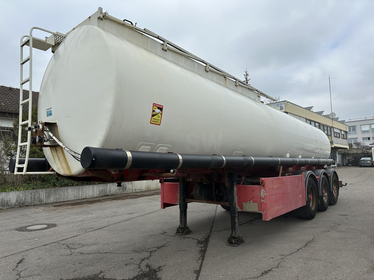 Semi-trailer Lindner und Fischer 3-Achs ALU Tankauflieger 2 Kammern 27.5 m³