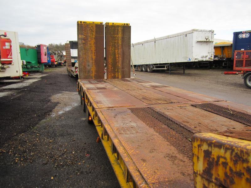 Low loader semi-trailer ACTM ACTM