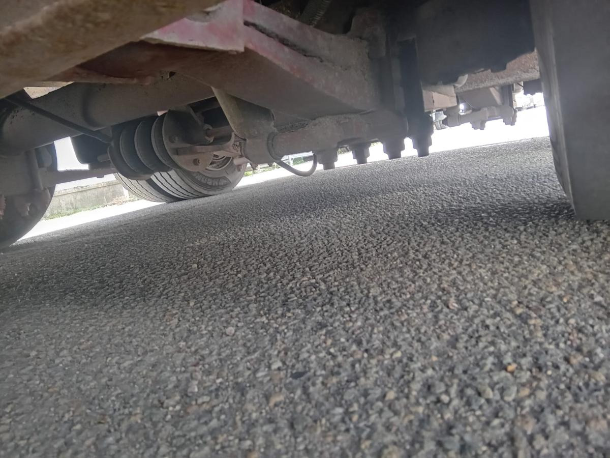 Low loader semi-trailer Castera