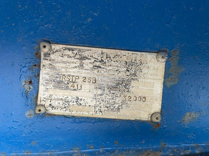 Low loader semi-trailer Castera