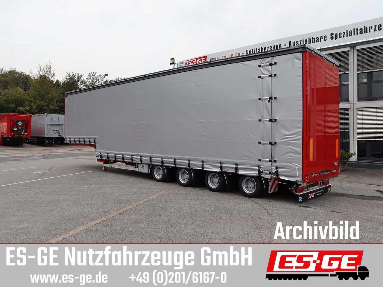 Low loader semi-trailer ES-GE 4-Achs-Satteltieflader mit Curtainsider-Aufbau