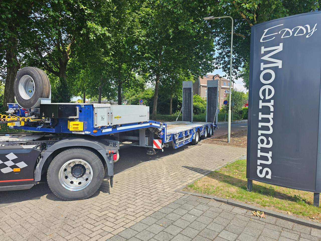 Low loader semi-trailer Humbauer HTS 30