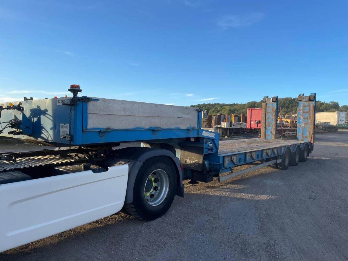 Low loader semi-trailer Kaiser