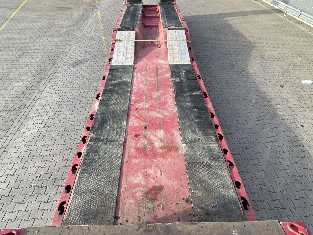 Low loader semi-trailer Langendorf