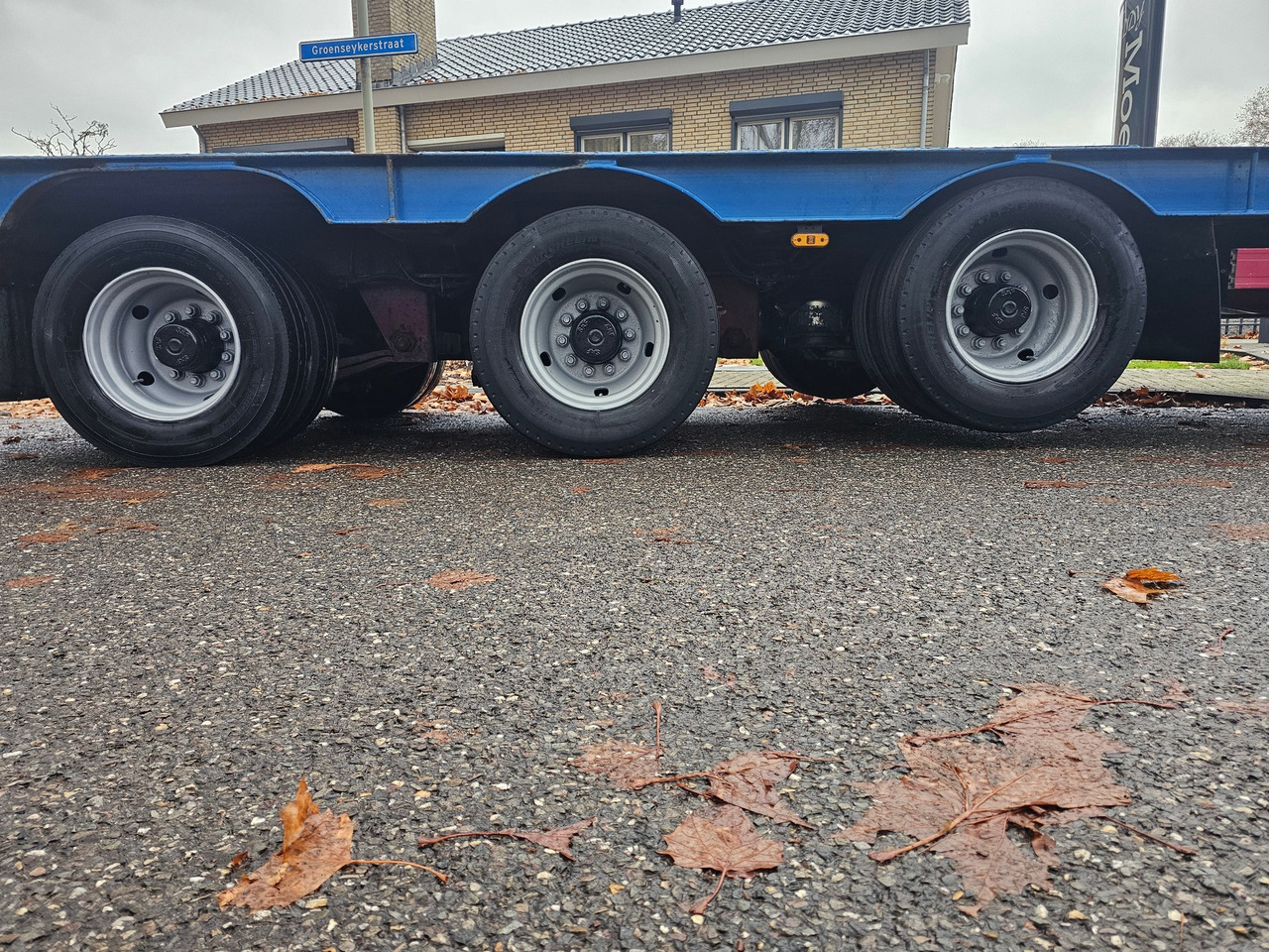 Low loader semi-trailer Langendorf ATUE 30/34