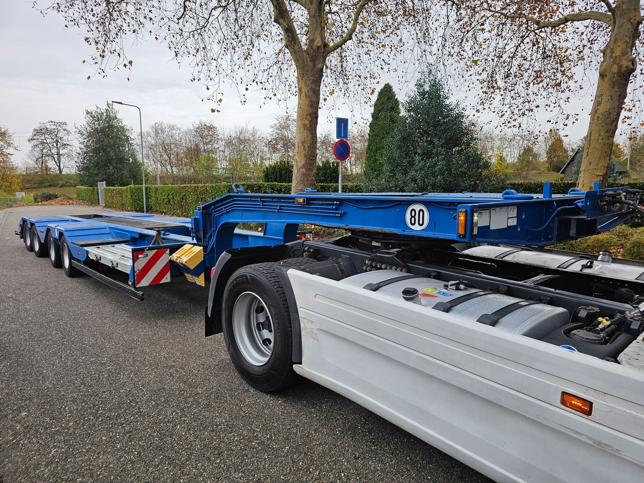 Low loader semi-trailer Langendorf SATUE 40-48