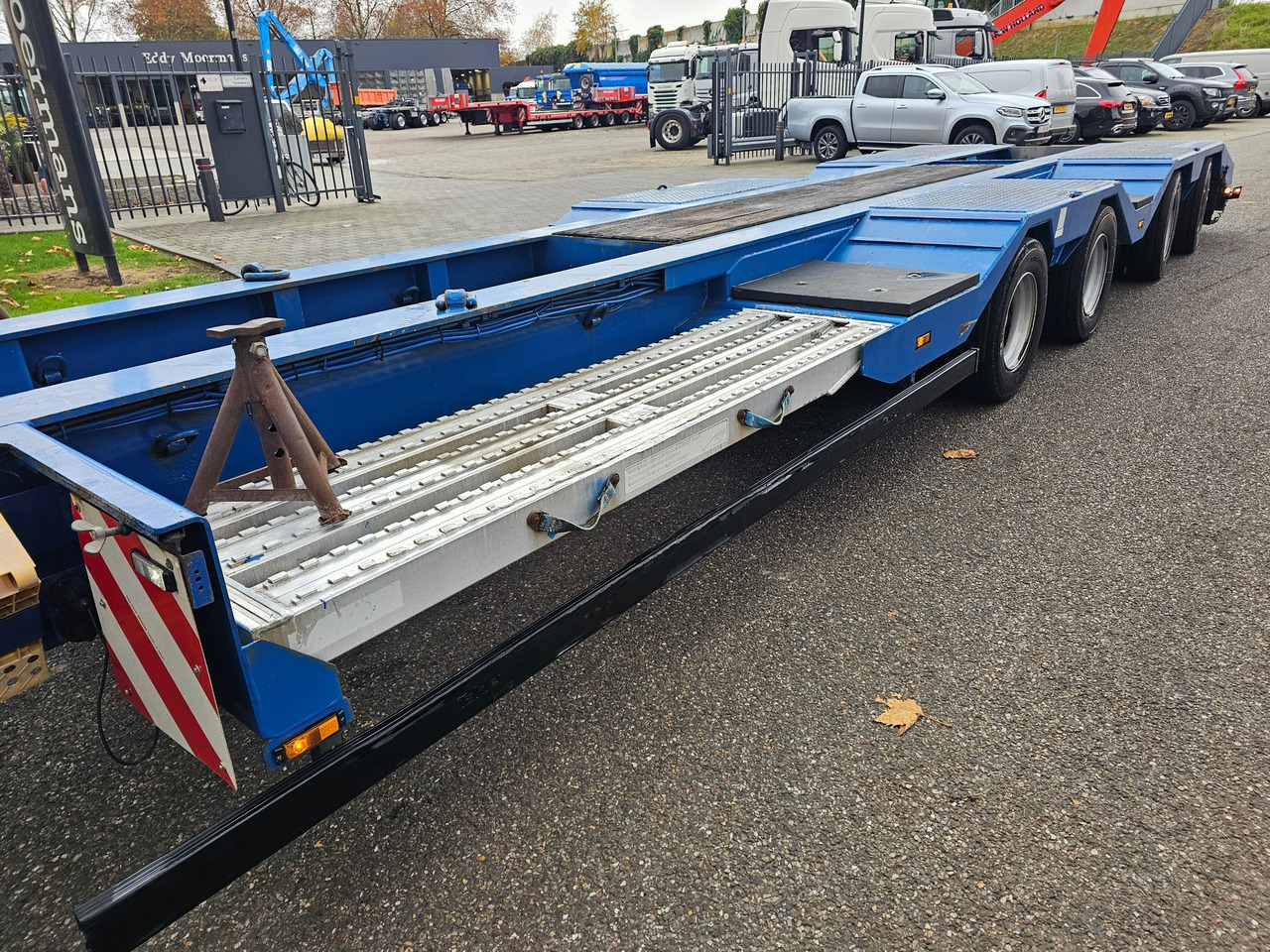 Low loader semi-trailer Langendorf SATUE 40-48