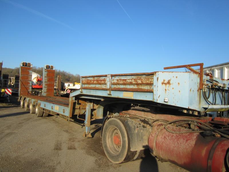 Low loader semi-trailer Louault