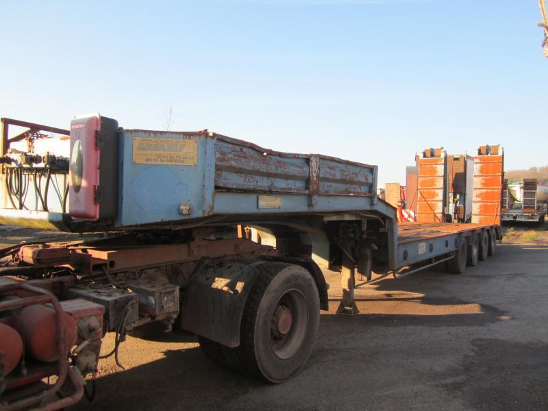 Low loader semi-trailer Louault