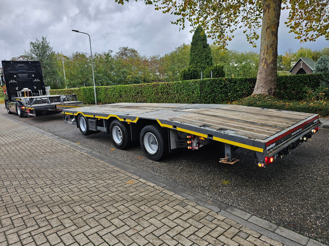 Low loader semi-trailer Meusburger MTS-3
