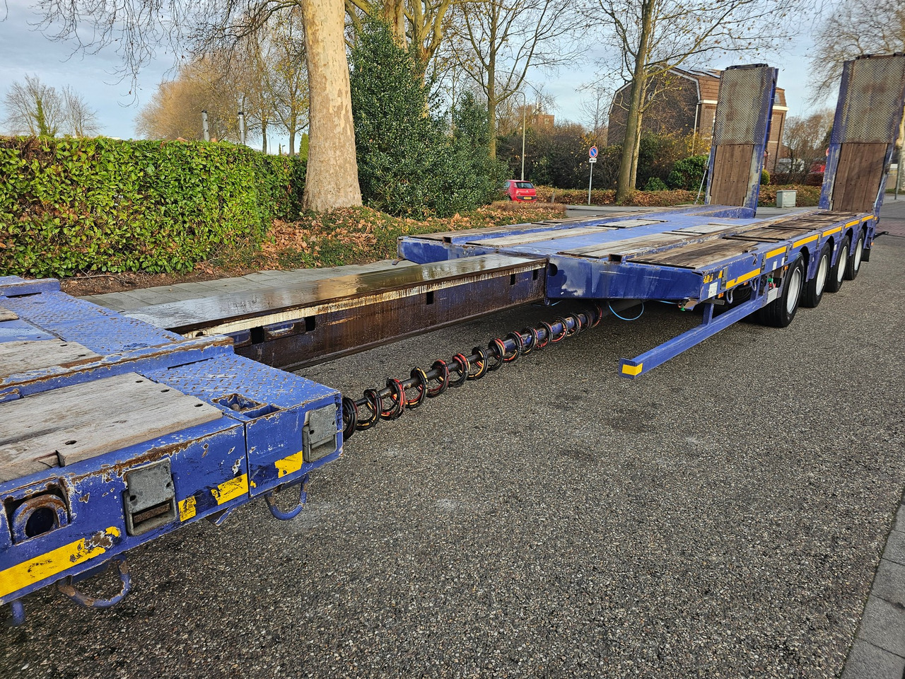 Low loader semi-trailer Nooteboom OSD-73-04V Telescopic