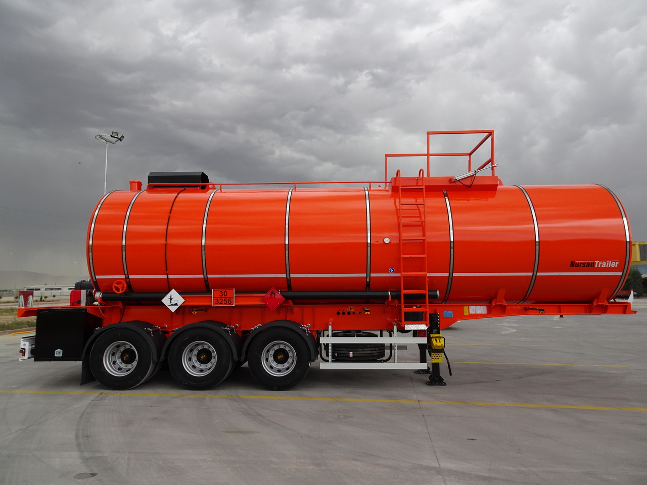 New Tank semi-trailer for transportation of bitumen NURSAN ASPHALT-INSULATED BITUMEN TANKER: picture 6