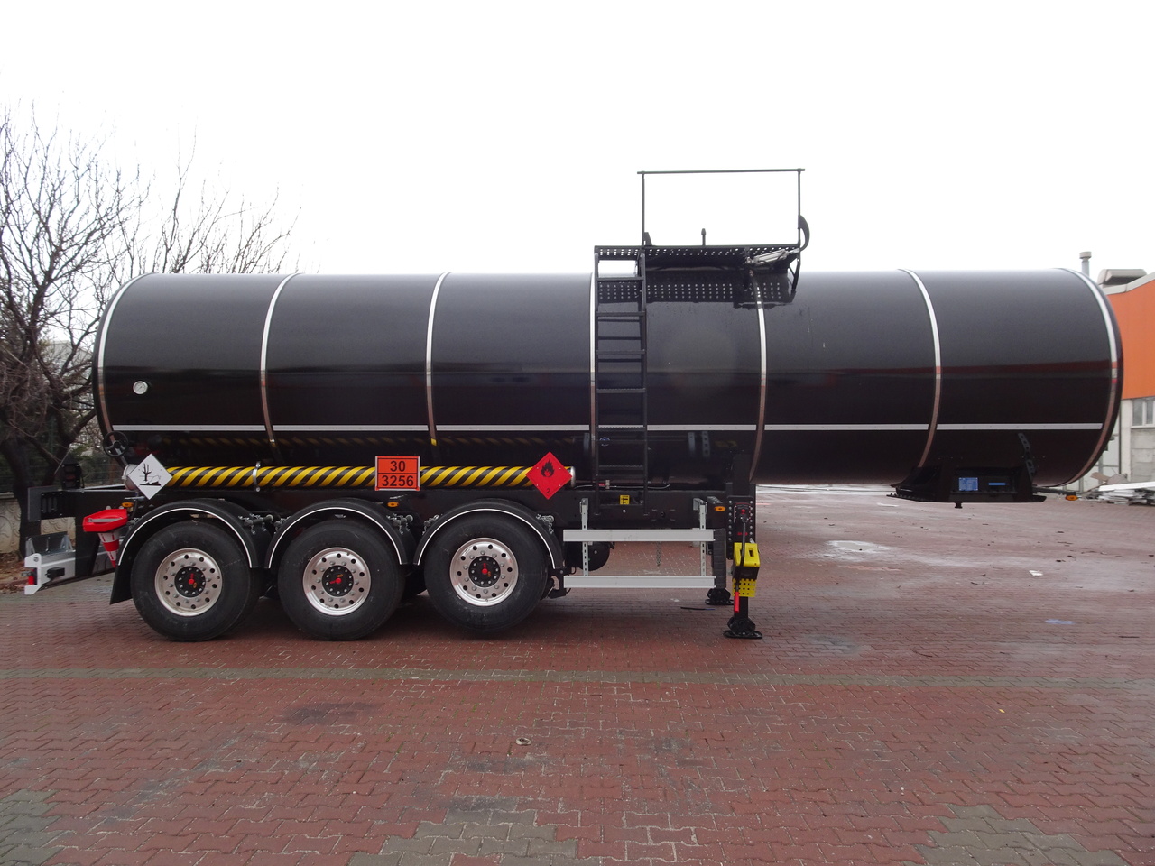 New Tank semi-trailer for transportation of bitumen NURSAN ASPHALT-INSULATED BITUMEN TANKER: picture 8