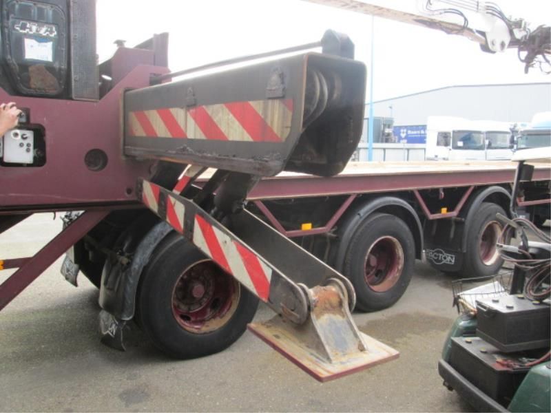 Dropside/ Flatbed semi-trailer Pacton 3 AXLES WITH LONG CRANE: picture 3
