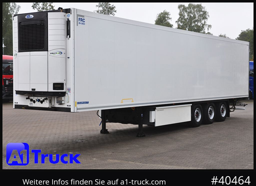 Refrigerator semi-trailer KRONE SDR 27, Rohrbahnen SAF Carrier Vector 1950,