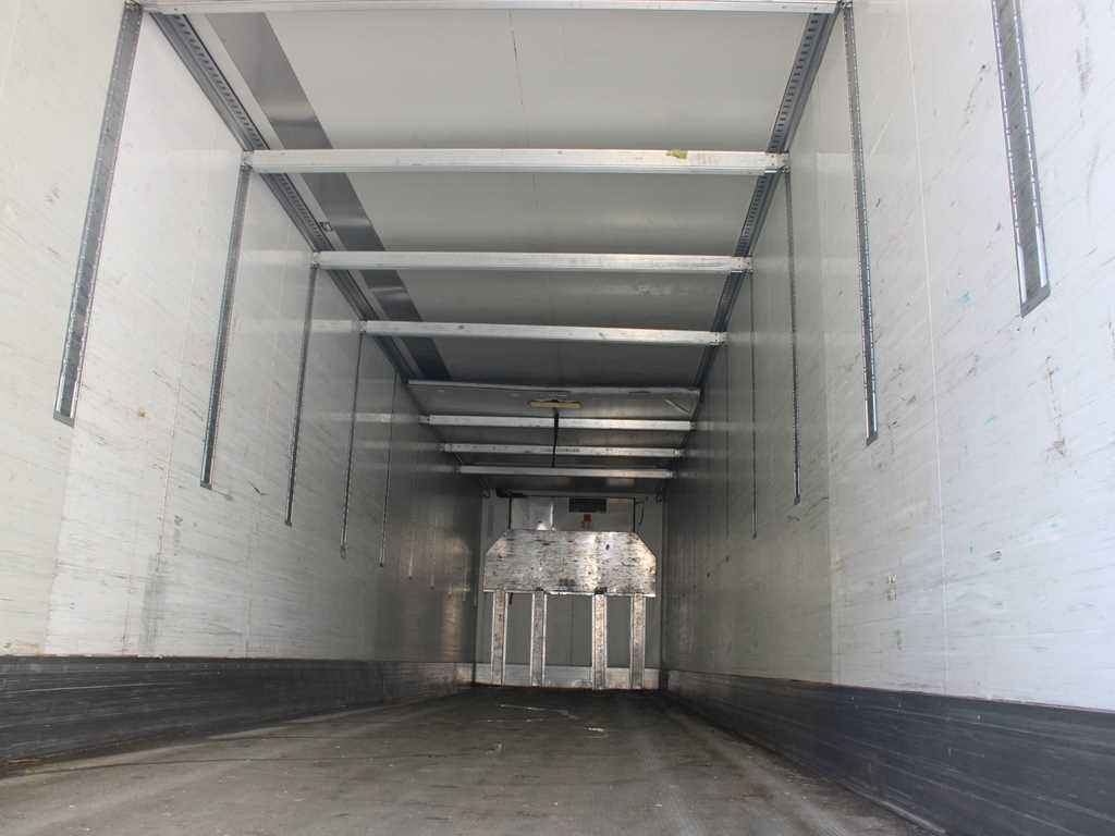 Refrigerator semi-trailer Krone SD, LIFTING AXLE,DOUBLE CHAMBER,THERMO KING SLXe