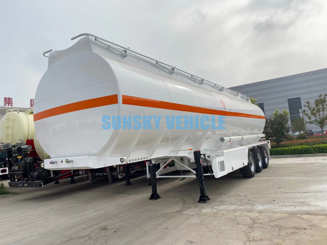 New Tank semi-trailer for transportation of fuel SUNSKY Fuel Tanker for sale: picture 12