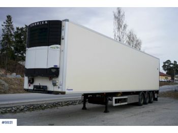 Refrigerator semi-trailer Schweriner trailer w/ meat stand: picture 1