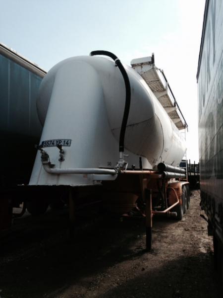 Silo semi-trailer Spitzer