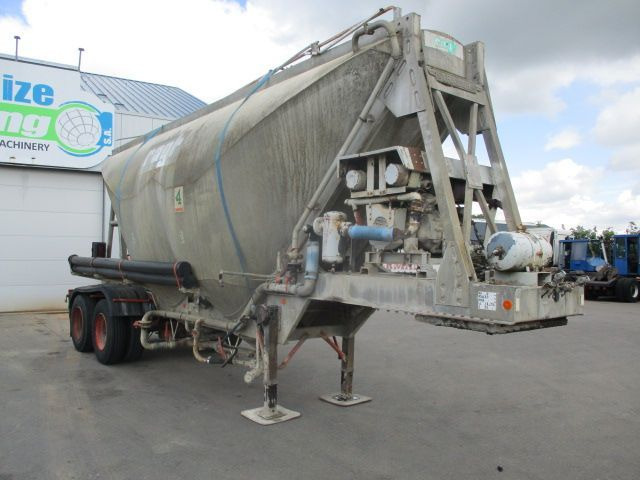 Tank semi-trailer Trailor Cement silo - full steel suspensions