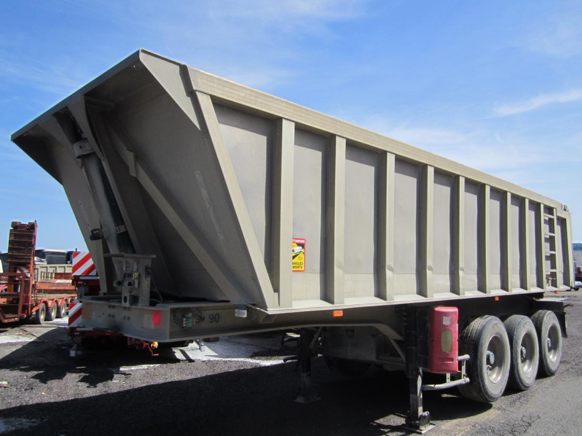 Tipper semi-trailer Benalu