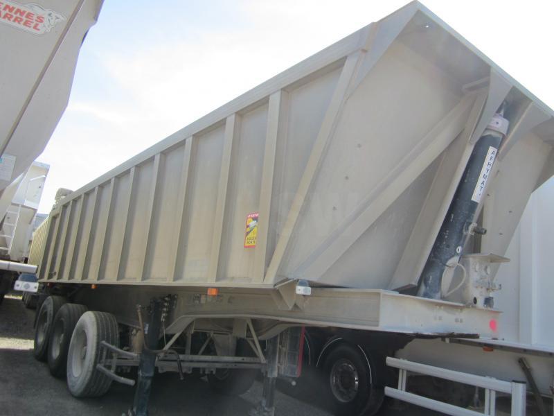 Tipper semi-trailer Benalu