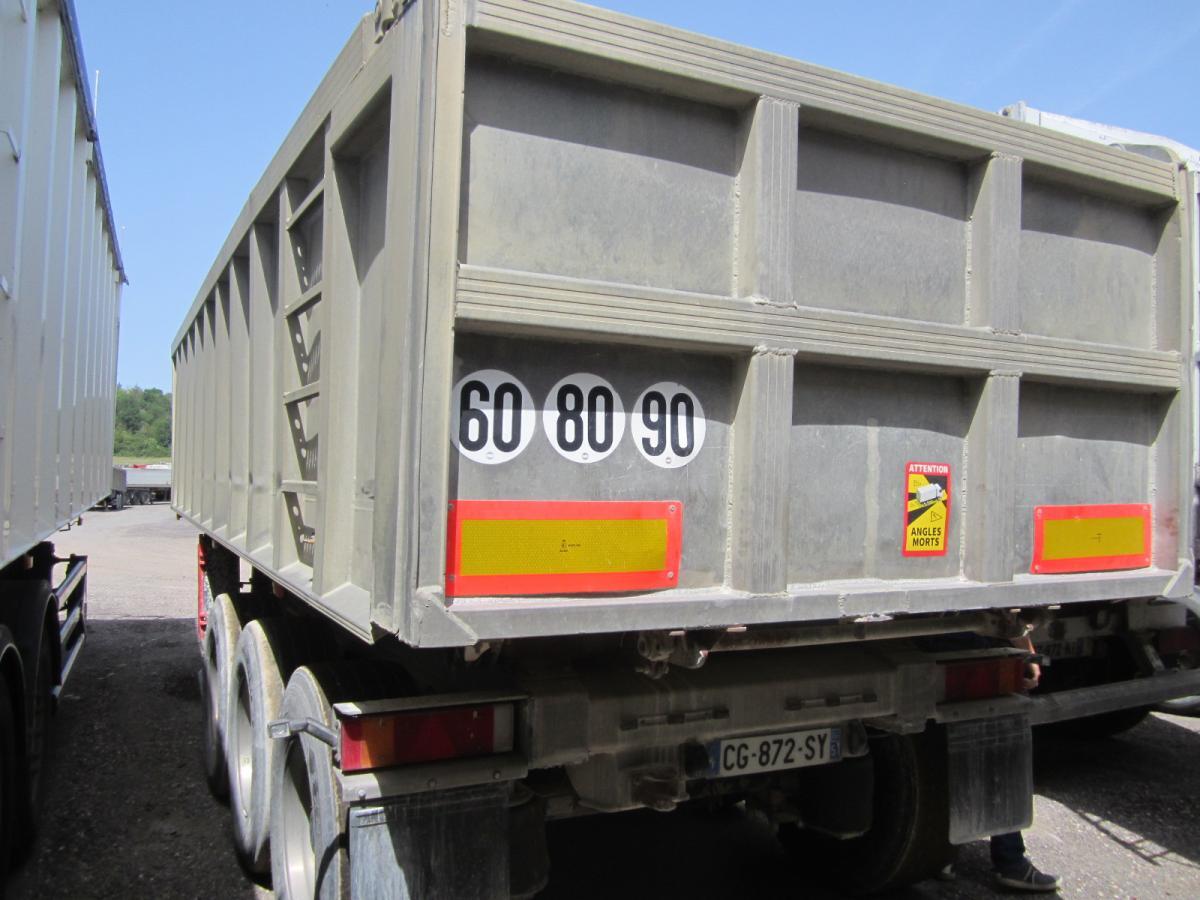 Tipper semi-trailer Benalu