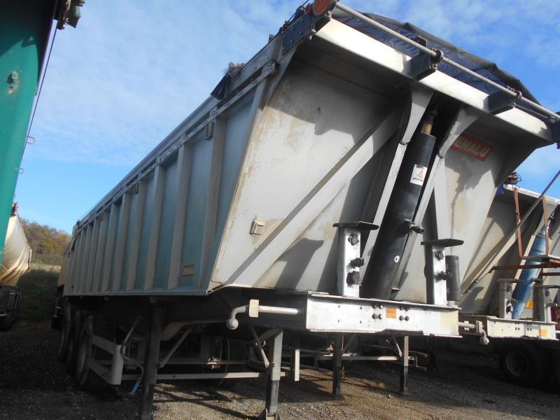 Tipper semi-trailer Benalu