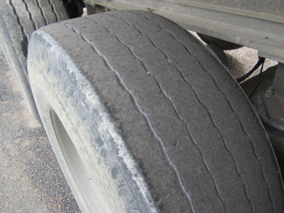 Tipper semi-trailer Benalu