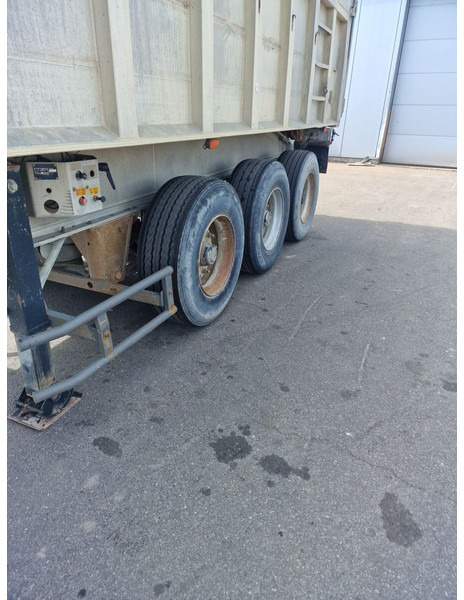 Tipper semi-trailer Benalu