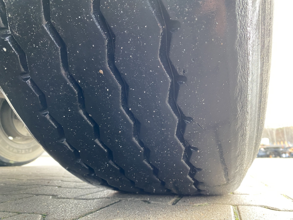 Tipper semi-trailer Carnehl CHKS/HH Stahl-Halbschalenmulde