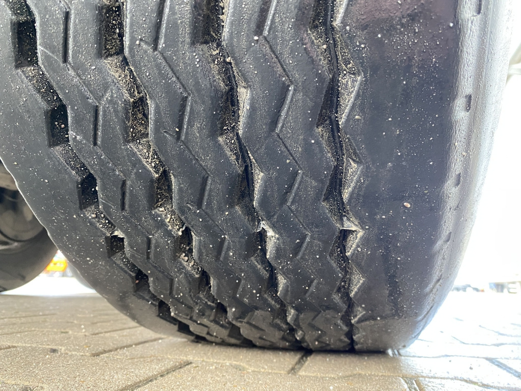 Tipper semi-trailer Carnehl CHKS/HH Stahl-Halbschalenmulde