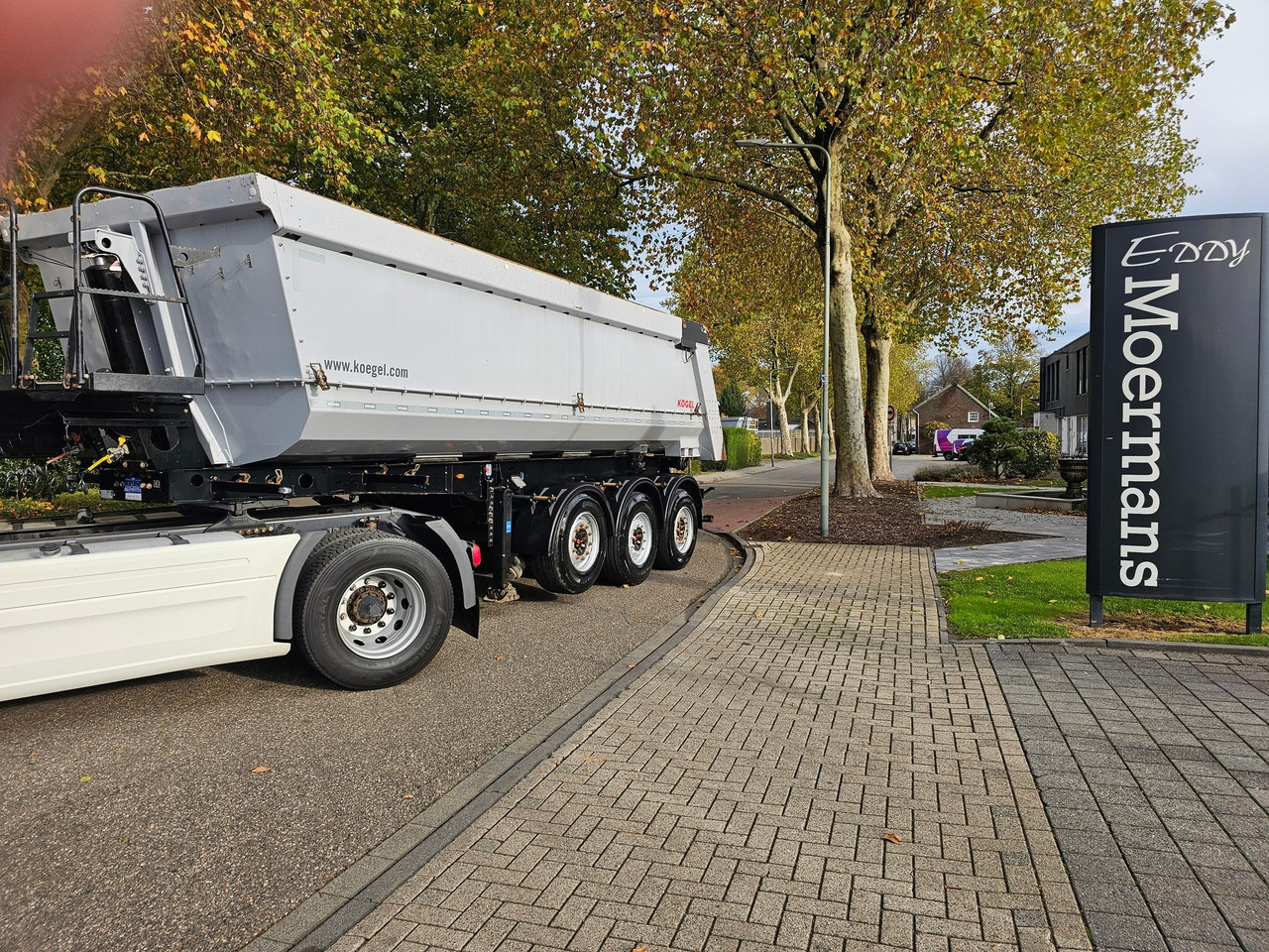 Tipper semi-trailer Kögel SKM24