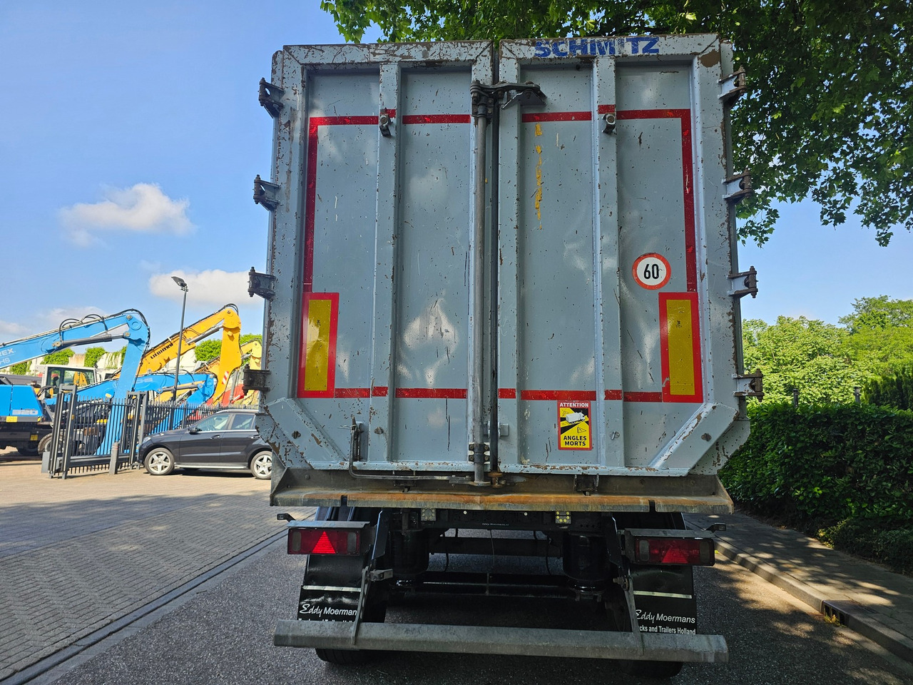 Tipper semi-trailer Schmitz SGF-S3 Scraptipper 55 M3